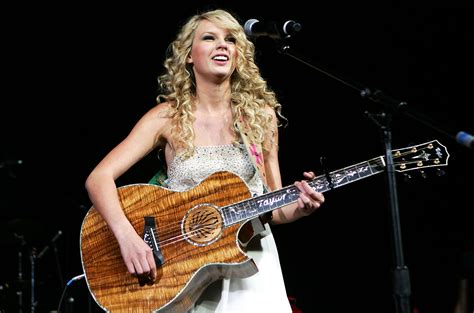 Quotes By Taylor Swift Musicians. Height: 5'11" (180 cm), 5'11" Females. Ancestry: German American, Italian American. Personality: ESFJ. U.S. State: Pennsylvania. Recommended For You. ... Zayn & Taylor Swift: I Don't Wanna Live Forever (2017) 2015: Best Female Video: Taylor Swift: Blank Space (2014) 2015: Best Pop Video: Taylor …